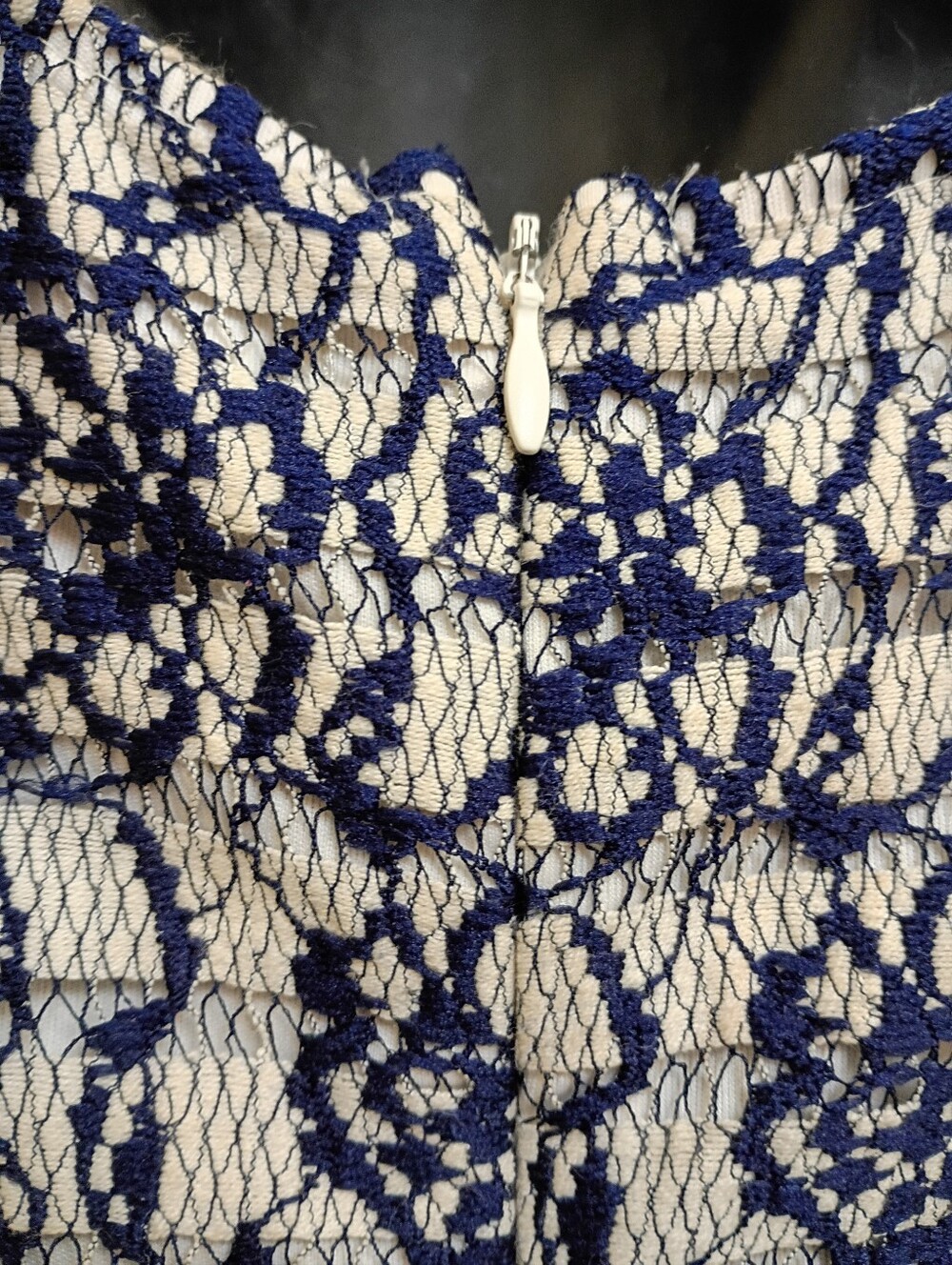 Dress - Picture 6 of 8
